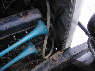 28ChevWith6Cyl 9PC230008s